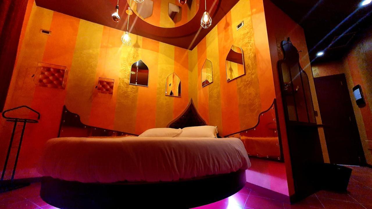 C rooms - Love Motel Monza Cinisello Balsamo Esterno foto
